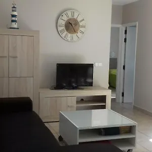 https://apartamentos-ronsan.in-canary-islands.com